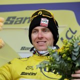 Plus de peur que de mal pour Tadej Pogacar KEYSTONE/EPA/CHRISTOPHE PETIT TESSON