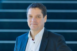 Dans un contexte compliqué, marqué par un plan social prévoyant 168 licenciements, Jacques Mauron quitte ses fonctions de directeur général du Groupe E avec effet immédiat. Groupe E