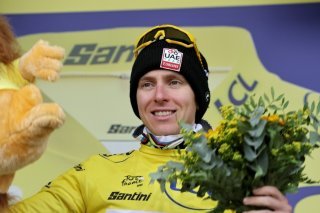 Plus de peur que de mal pour Tadej Pogacar KEYSTONE/EPA/CHRISTOPHE PETIT TESSON