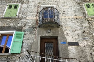 La façade principale de "L'Hôtel du Déjeuner de Napoléon".