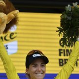 Kim Le Court a récupéré le maillot jaune KEYSTONE/AP/Mathieu Pattier