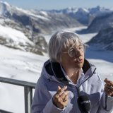 La conseillère fédérale Elisabeth Baume-Schneider a inauguré mardi la plus haute station de mesure de la radioactivité. KEYSTONE/PETER SCHNEIDER