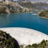 Les barrages constituent depuis des décennies l’un des principaux moyens de stockage d’énergie en Suisse (archives) KEYSTONE/JEAN-CHRISTOPHE BOTT