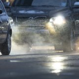 La Suisse doit atteindre zéro émissions nettes d'ici 2035, demandent Greenpeace et le WWF (image symbolique). KEYSTONE/GAETAN BALLY