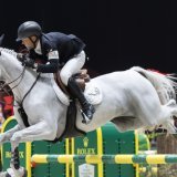 Kent Farrington et sa jument Greya ont réussi deux excellents passages à Genève. KEYSTONE/CYRIL ZINGARO