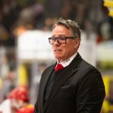 La stupéfaction de Chris McSorley face aux incroyables ratés de ses joueurs.