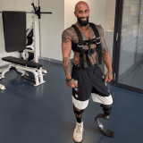 Prothèse adaptée, suivi médical et sportif, Nidhim Kochhard s'entraîne intensément depuis 6 mois avec le CRR pour s'adonner à la course.