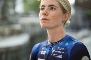 Demi Vollering ne roulera pas sur les routes romandes en fin de semaine KEYSTONE/GIAN EHRENZELLER