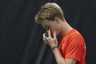 Le jeune Henry Bernet (18 ans) n'a rien pu faire face à Sumit Nagal. KEYSTONE/PETER SCHNEIDER