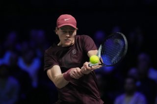 Jannik Sinner récupère la 1re place mondiale grâce à son sacre à Paris KEYSTONE/AP/Christophe Ena