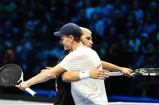 Jannik Sinner et Carlos Alcaraz vont se disputer la place de no 1 mondial à Turin KEYSTONE/AP/Marco Alpozzi