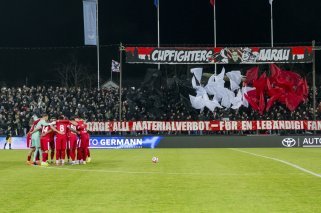 Union sacrée des joueurs du FC Sion pour le match de Coupe de Suisse contre Aarau