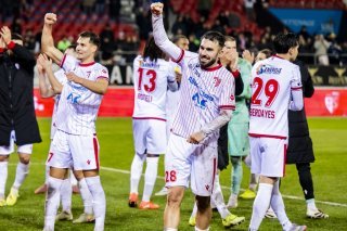 La joie de Kreshnik Hajrizi (à droite) et Jan Kronig (à gauche) après la belle victoire face à YB.