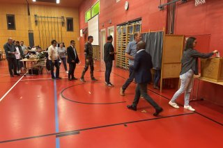 Le Conseil général fulliérain a rejeté ce mardi soir la vente du réseau électrique et du téléréseau à Genedis par 26 voix contre 18 et aucune abstention.