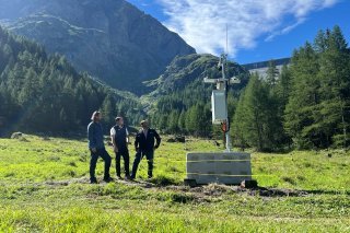 De gauche à droite : Alexandre Vogel (ingénieur – géologue au SDANA), Grégory Logean (Président de la commune d’Hérémence) et José Esteve (Voyer au SDM).
