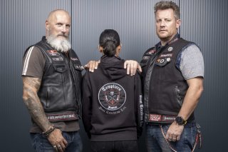 Pascal Rigo, à gauche, rappelle qu'un enfant accueilli dans la famille des Templiers reçoit la protection de deux motards 24h/24