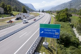 Les automobilistes désireux de se rendre à Brigue ou en Italie, devront sortir de l'autoroute durant cinq semaines à Gampel/Steg (photo d'illusttration).