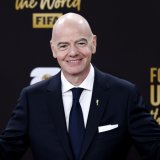 Gianni Infantino invoque une forte demande pour juger les tarifs exorbitants des billets pour la prochaine Coupe du monde. KEYSTONE/EPA/WILL OLIVER