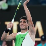 Carlos Alcaraz a assuré l'essentiel pour son premier match depuis sa séparation avec son entraîneur Juan Carlos Ferrero. KEYSTONE/AP/Dita Alangkara