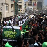 Dakar était en liesse pour accueillir la sélection sénégalaise sacrée championne d'Afrique dimanche KEYSTONE/EPA/JEROME FAVRE