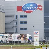Emmi a poursuivi sa croissance l'an dernier, tirant profit des acquisitions opérées notamment dans le domaine de desserts (archives). KEYSTONE/CHRISTIAN BEUTLER