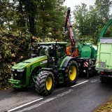 L'Aide suisse à la montagne espère récolter 1 à 1,2 million de francs lors de sa campagne de février, portée par le thème du bois. (Image d'illustration) KEYSTONE/JEAN-CHRISTOPHE BOTT