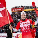 Marco Odermatt avait de quoi avoir le sourire samedi après sa victoire en géant.