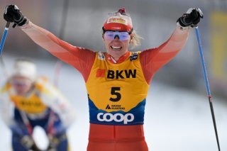 Nadine Fähndrich 3e du sprint dans la Vallée de Conches KEYSTONE/GIAN EHRENZELLER