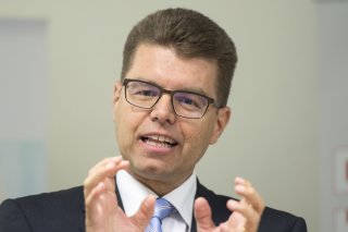 Andreas Rickenbacher, que Swatch proposera comme nouveau membre de son conseil d'administration le 12 mai prochain, a été conseiller d'Etat du canton de Berne de 2006 à 2016. (archive) KEYSTONE/PETER SCHNEIDER