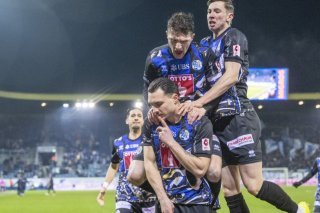 Severin Ottiger a inscrit le 4-3 décisif pour Lucerne. KEYSTONE/URS FLUEELER