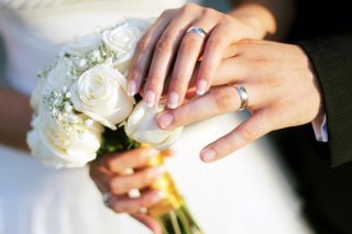 Couple-les-hommes-aussi-obsedes-que-les-femmes-par-le-mariage