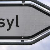 Trois sites en Suisse romande ont été identifiés pour accueillir des villages de conteneurs pour requérants d'asile: Bière (VD), Tourtemagne (VS) et Bure (JU) (archives).