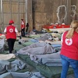 Les réfugiés survivants du naufrage recueillis en Grèce sont en état de choc, selon les secouristes. Les recherches de disparus se poursuivaient jeudi.