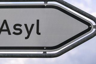 Trois sites en Suisse romande ont été identifiés pour accueillir des villages de conteneurs pour requérants d'asile: Bière (VD), Tourtemagne (VS) et Bure (JU) (archives).